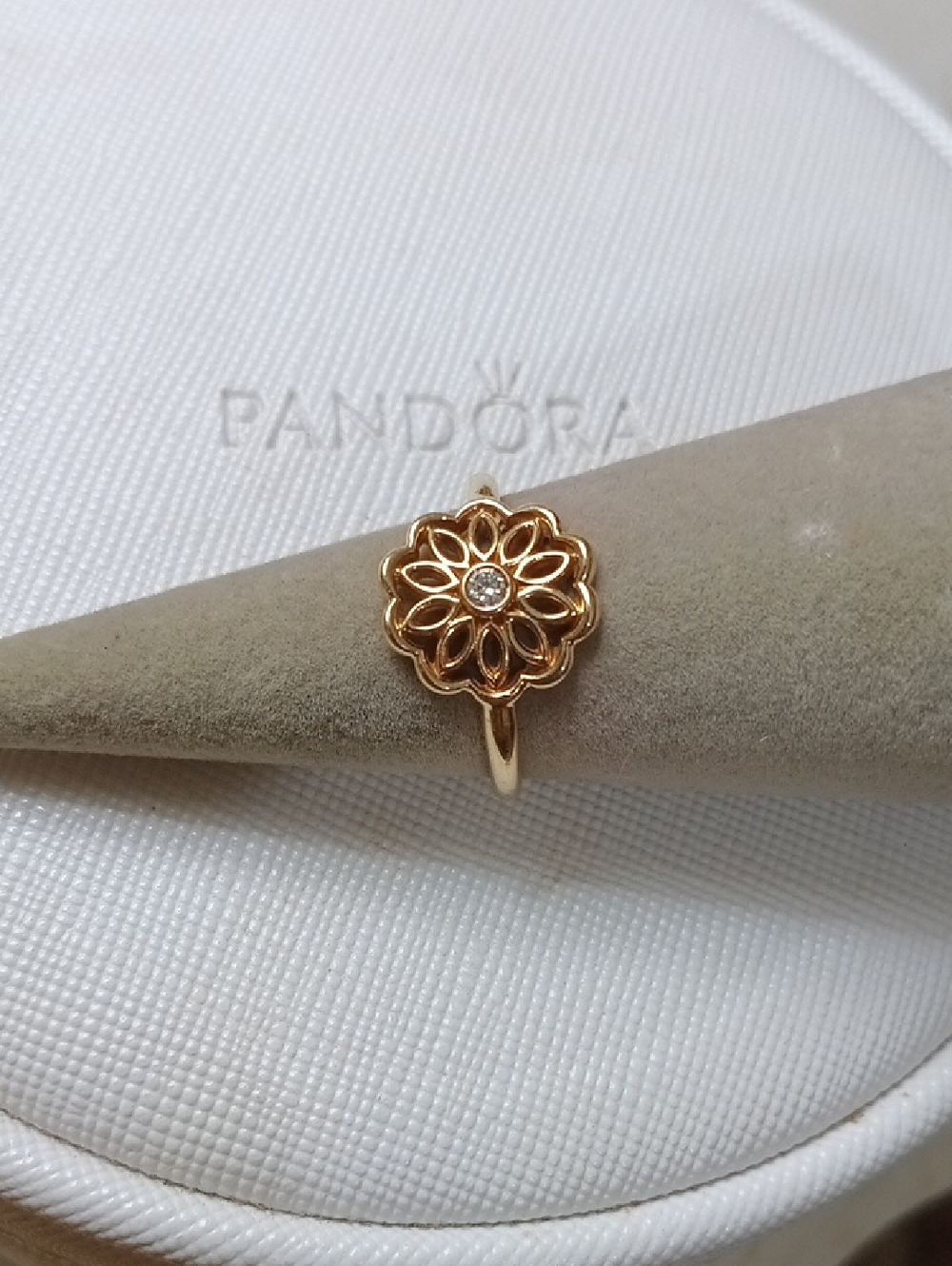 Pandora 14k Solid Gold Golden Radiance Diamond Ring